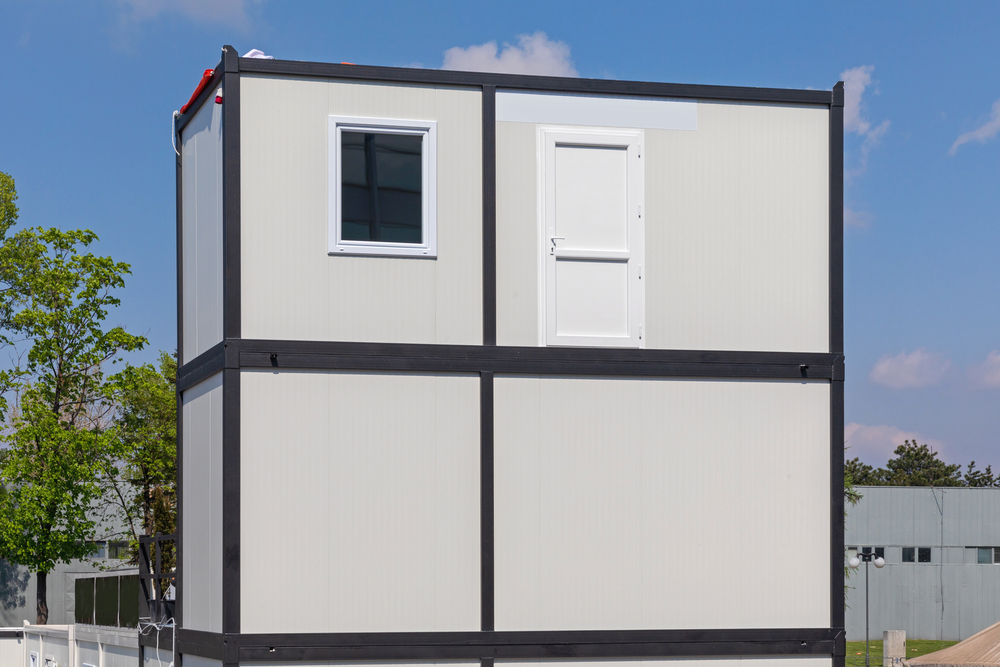 Bürocontainer gestapelt mit 2 Etagen